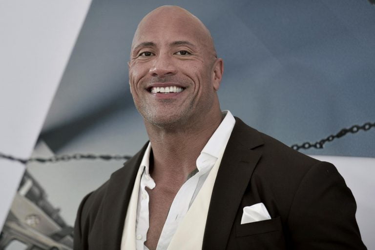 Dwayne Johnson, alias The Rock, ha pagato 23 milioni di euro una mega villa a Beverly Hills