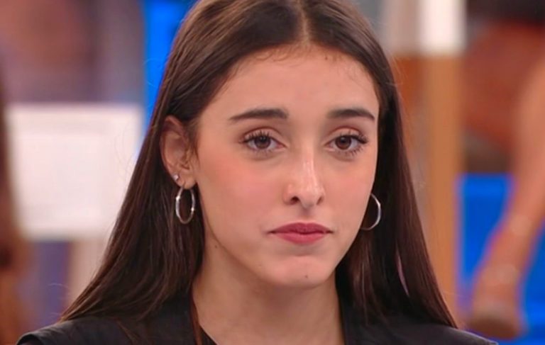 Giulia Stabile: Chi è, eta, fidanzato, vita privata, Billismo e Amici 20