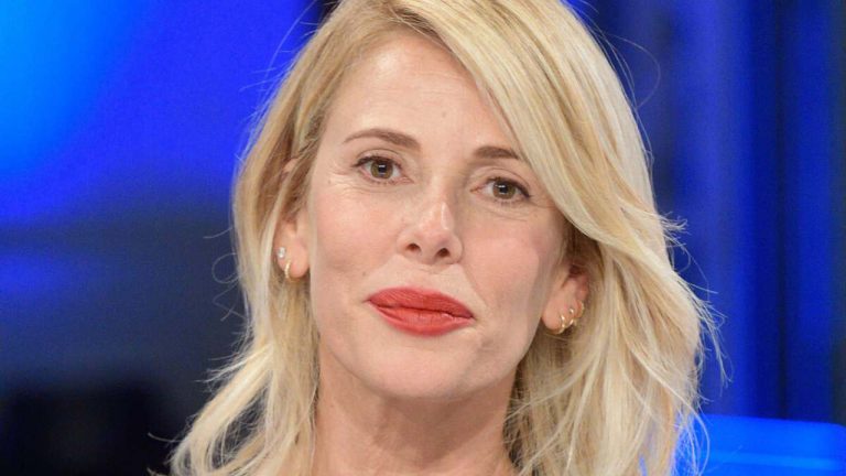 Alessia Marcuzzi molto presente in famiglia e poco in Tv