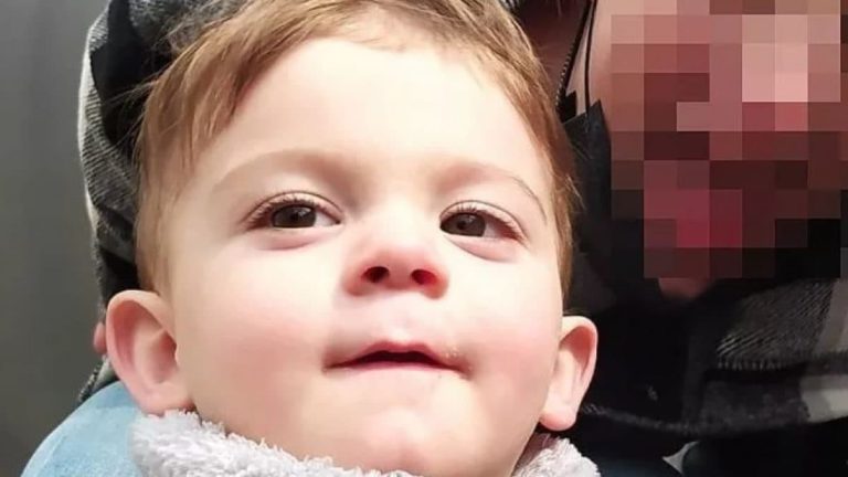 Morto improvvisamente a 2 anni, il piccolo Nicolò potrebbe aver ingerito qualcosa in casa