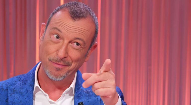 Amadeus rivela i nomi di altri tre celebri personaggi italiani che saranno ospiti speciali a Sanremo 2024