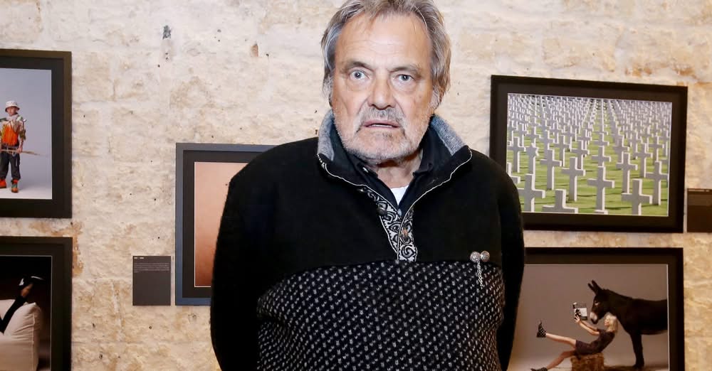 Chi è stato Oliviero Toscani, il famoso fotografo delle campagne shock di Benetton