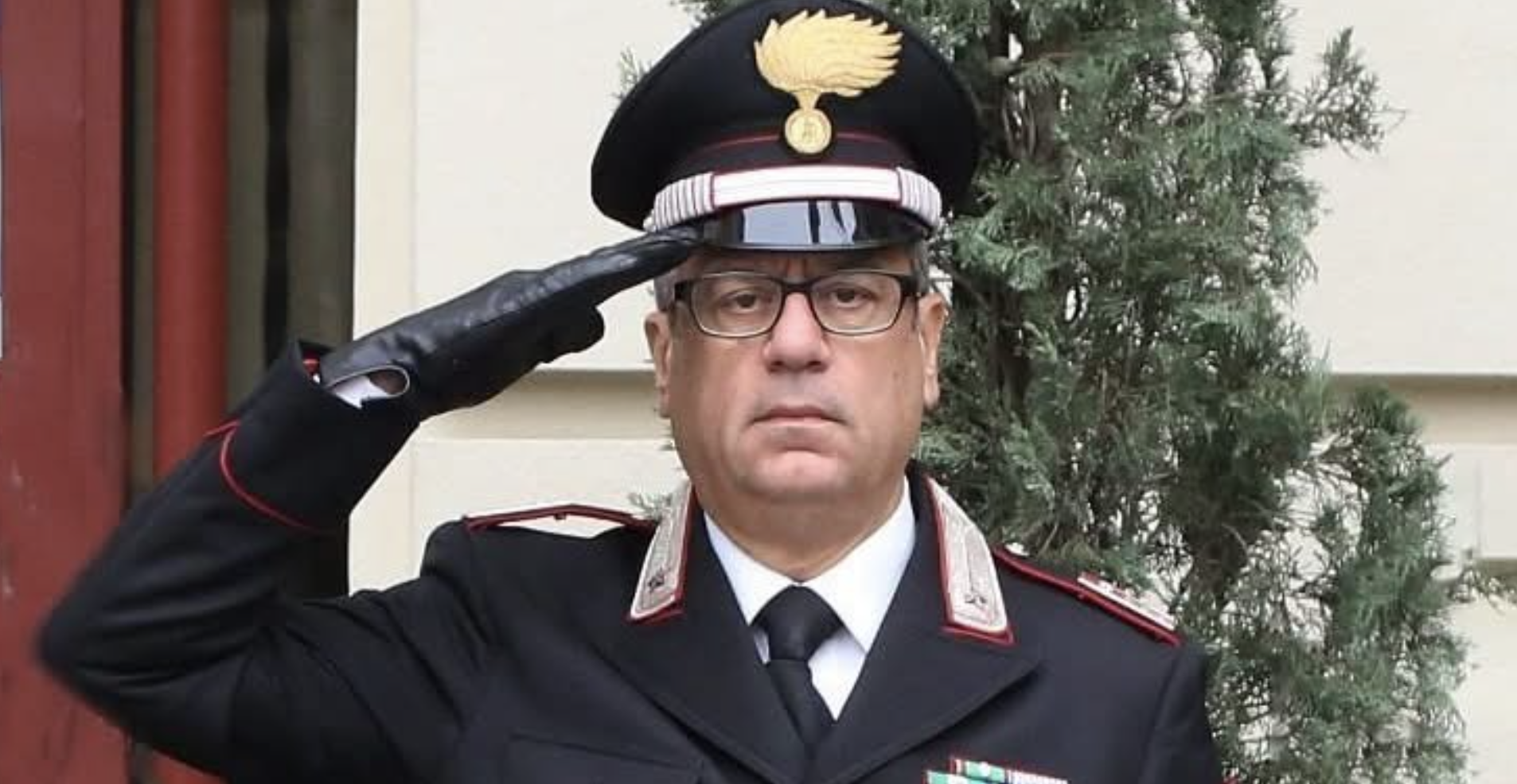 È morto il luogotenente dei carabinieri Corrado Scola, 50 anni: fatale una caduta da una scala nella sua casa in Cilento