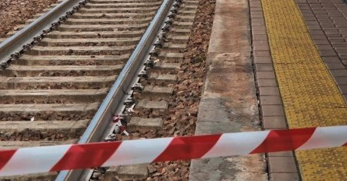 Travolto e ucciso da un treno durante il jogging con le cuffie: chi è la vittima